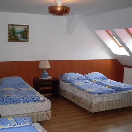 Hostel Botax Eger
