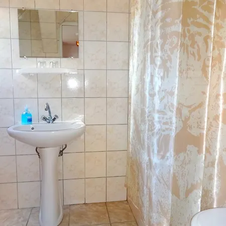 Botax Hostel *