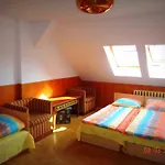 Botax Hostel Eger